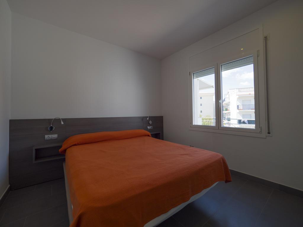 Inmosantos Oasis B8 Appartement Roses Buitenkant foto