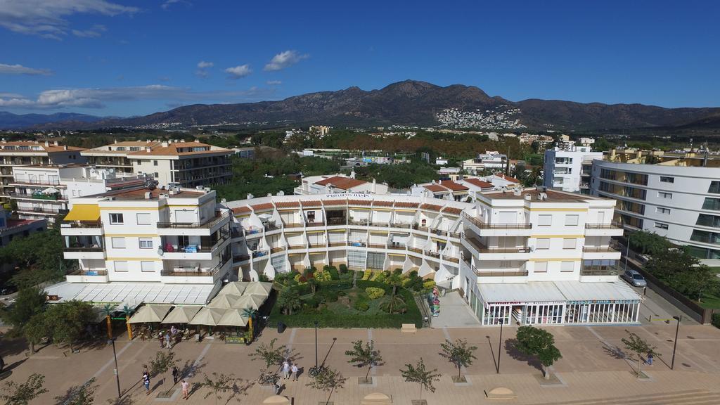 Inmosantos Oasis B8 Appartement Roses Buitenkant foto